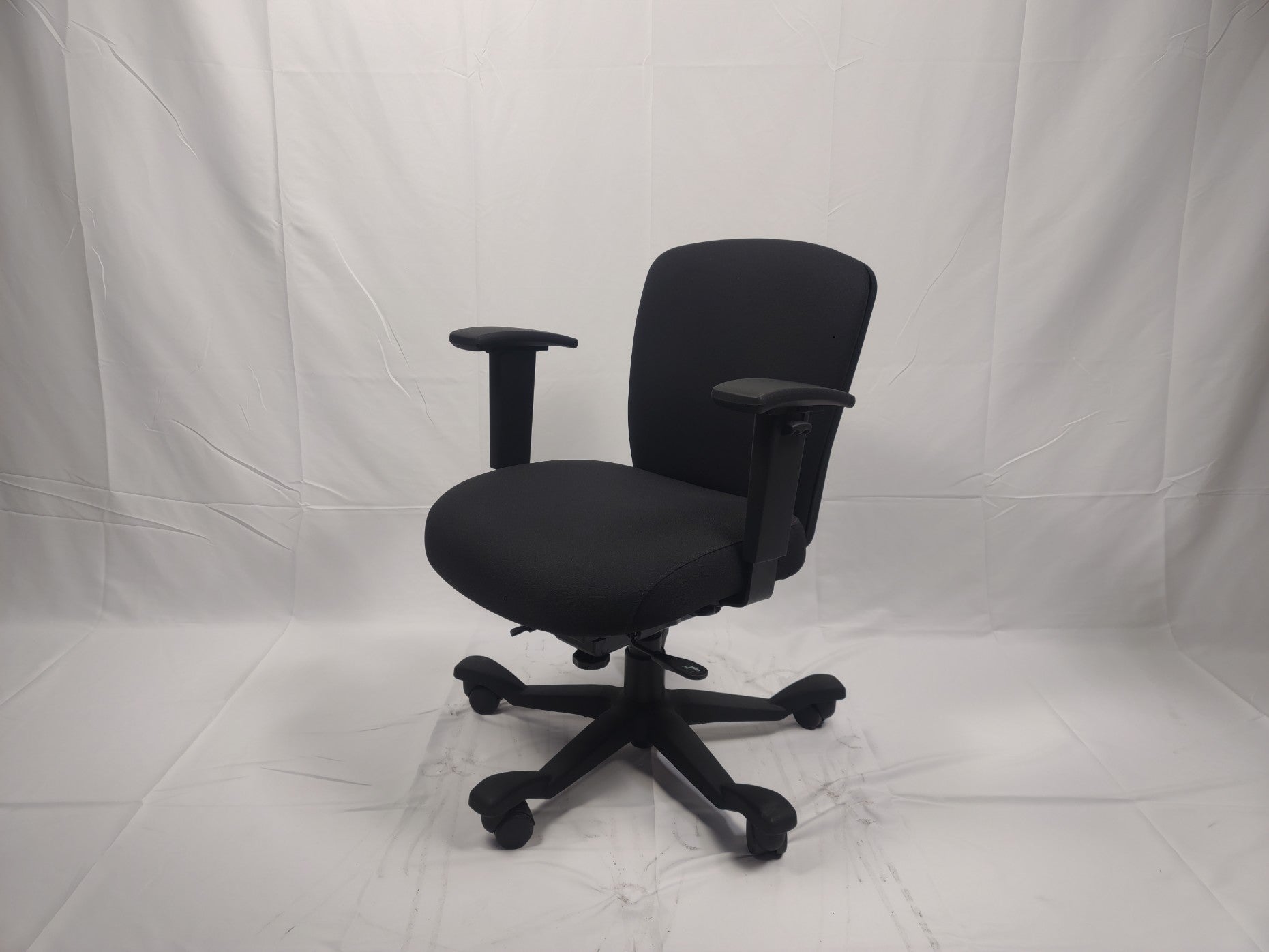2. Fully Upholstered Ergonomic Office Chair