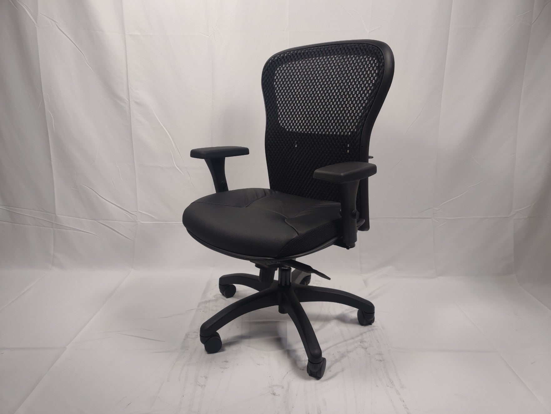 4. Mesh Back Office Chair with Vinyl Seat - All Black