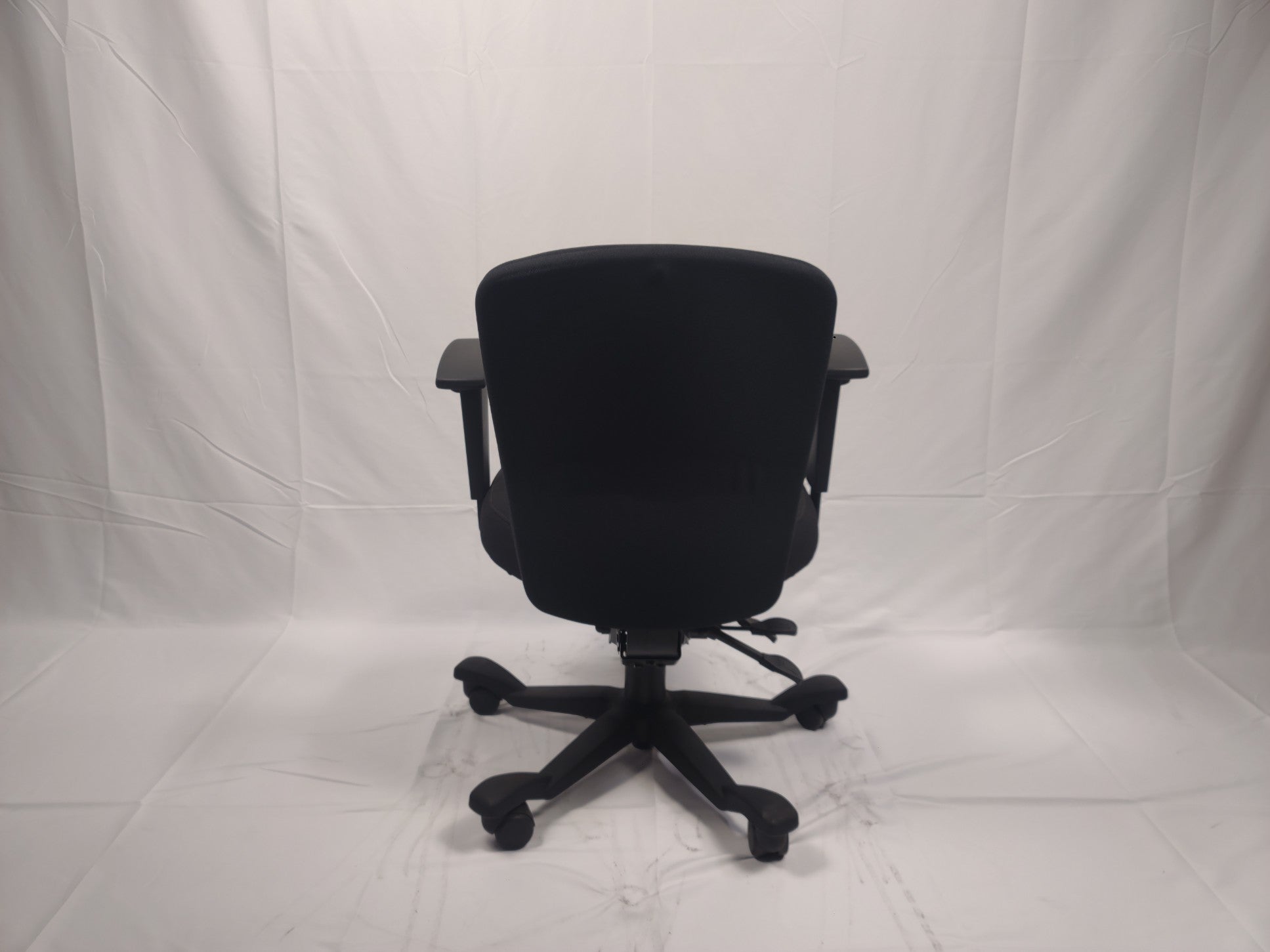 2. Fully Upholstered Ergonomic Office Chair